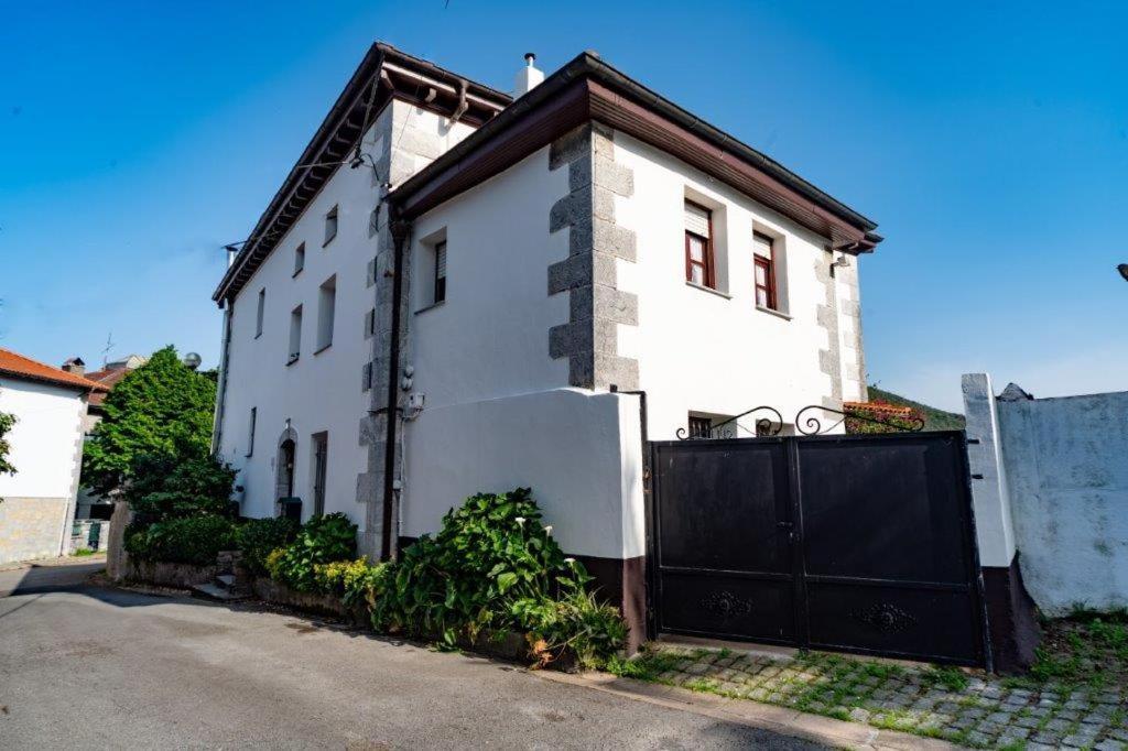 Altamira, Sea & Mountain Apartment Busturia