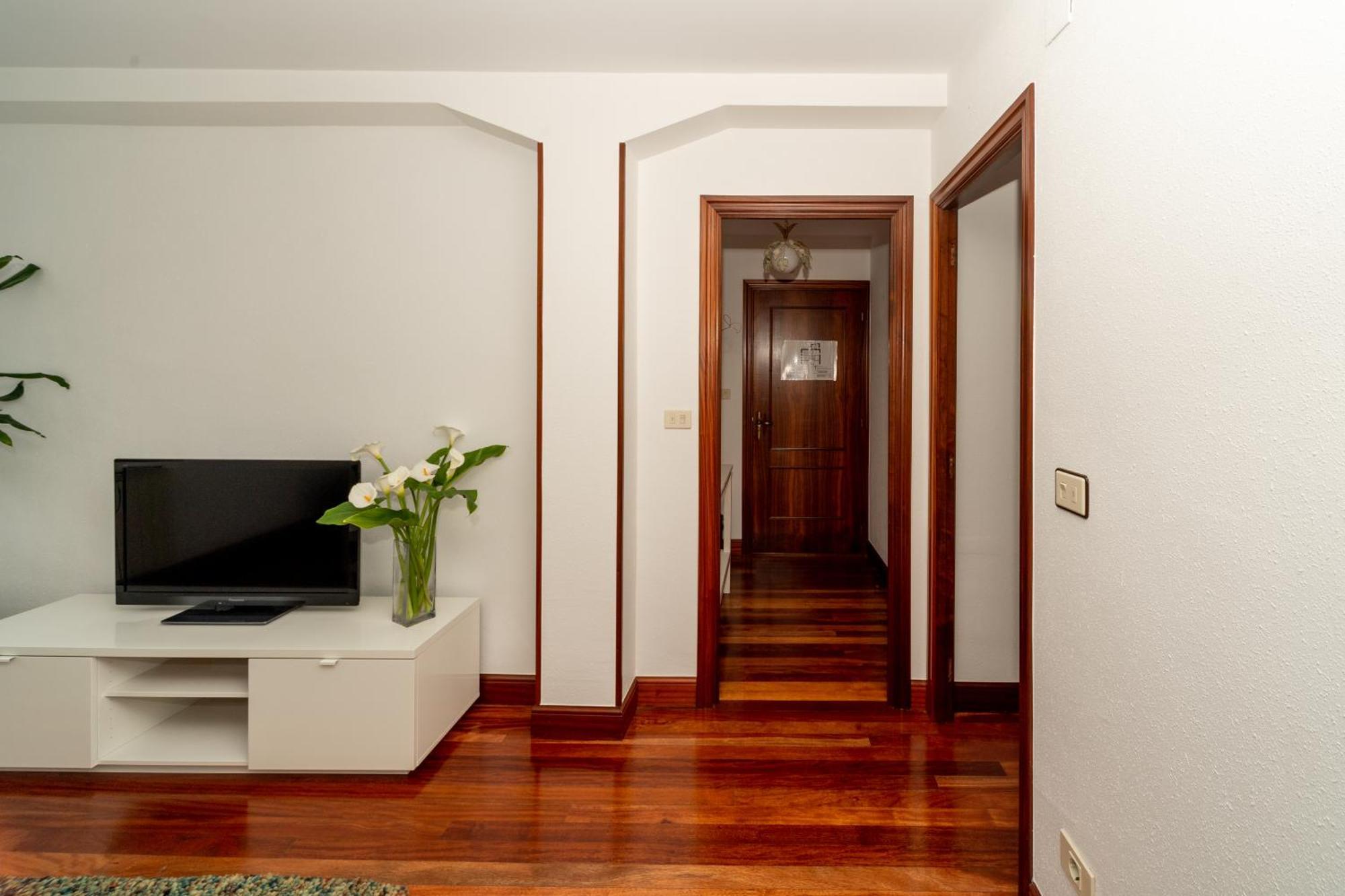 Apartment Altamira, Sea & Mountain *